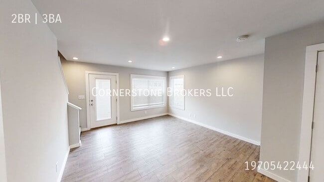 Building Photo - 227 Omnia St