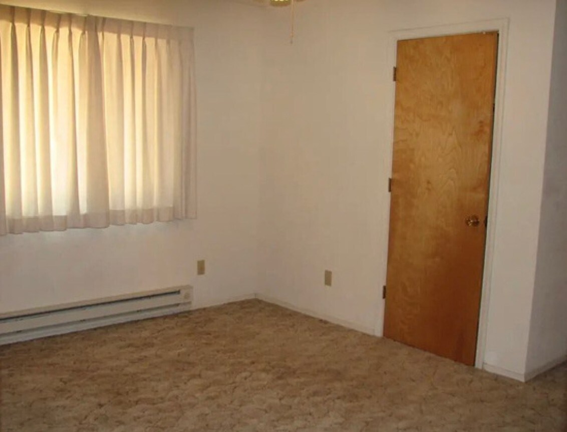 Bedroom - 1433 Kimball Pl