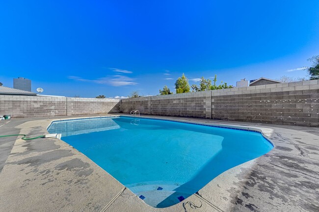 Building Photo - Newly Remodeled Pool Home w/RV Parking