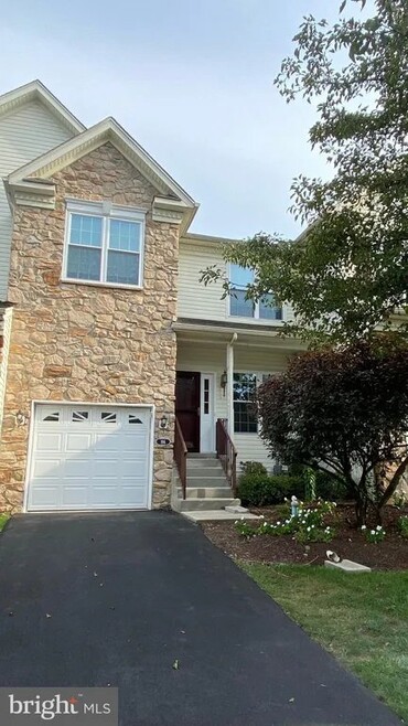 Building Photo - 186 Birchwood Dr