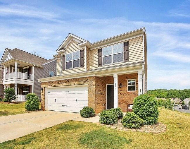 Building Photo - Beautiful Corner Lot 3BD/2.5BA w/ Fenced Yard