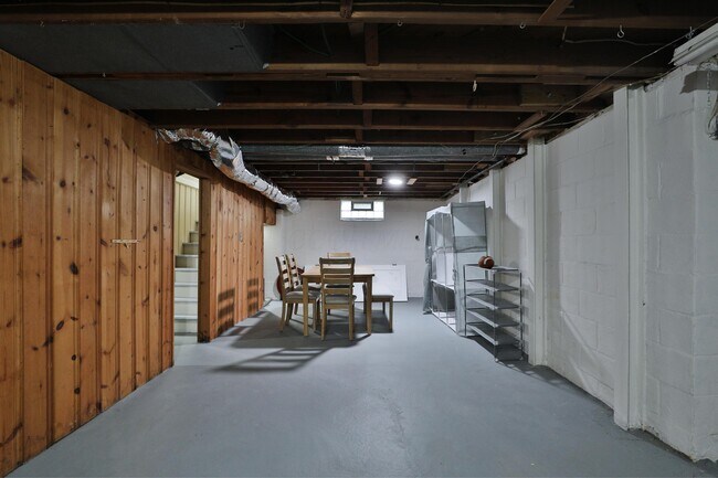 Building Photo - 124 N Gould Rd