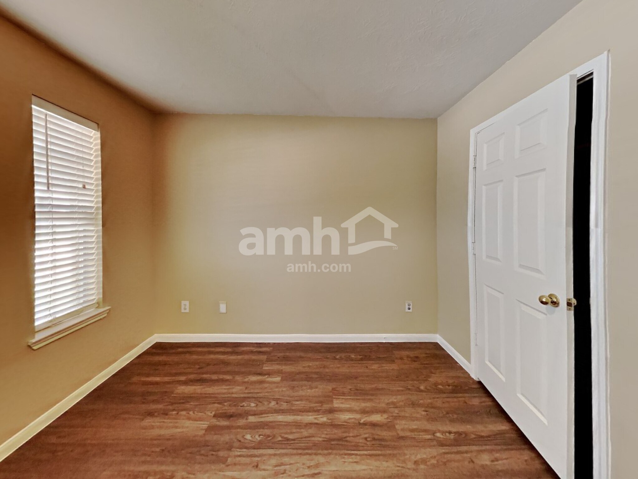 Building Photo - 9812 Fair Brook Way