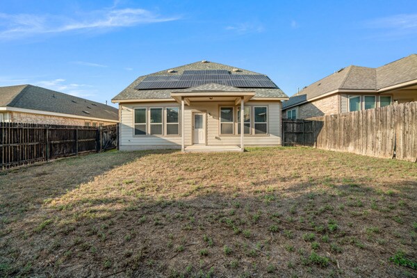 Building Photo - 6064 Akin Song