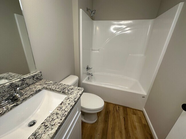 Building Photo - 177 Peregrine Pl