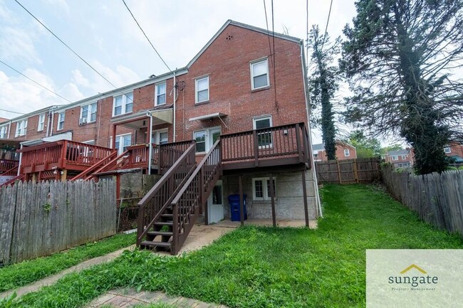 Building Photo - 831 N Chapel Gate Ln