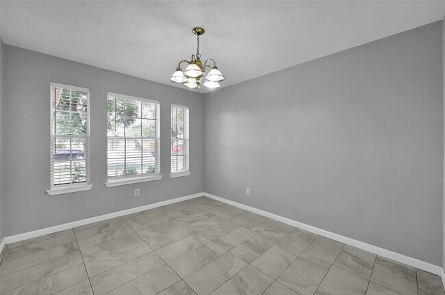 Building Photo - 18142 Westlock Ct