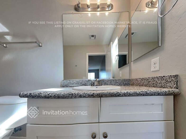 Building Photo - 35407 N Shorthorn Trail