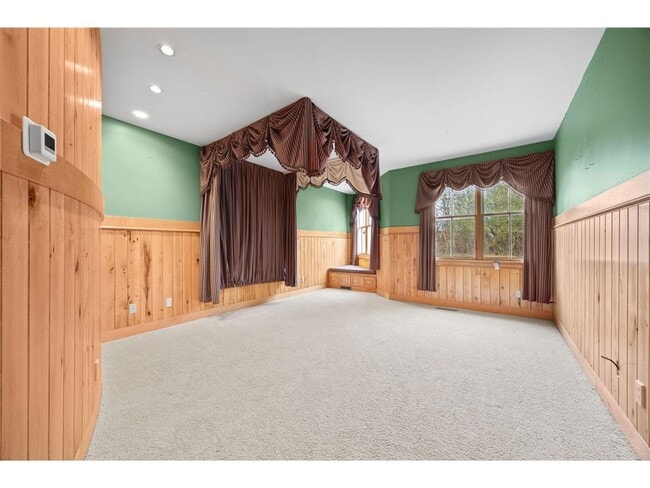 Building Photo - 1560 Bluff Creek Dr