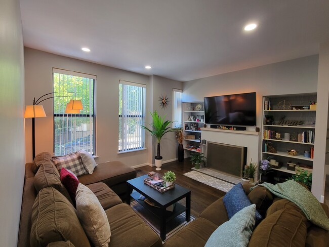 Livingroom with 65 Inch Smart TV - 1646 N Bissell St