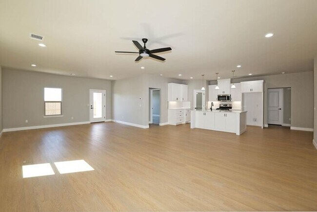 Building Photo - 4709 Scotty Dr