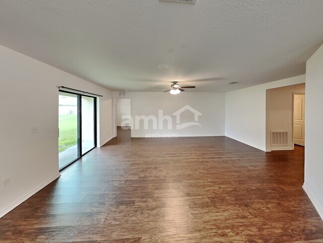 Building Photo - 1214 Brenton Leaf Dr