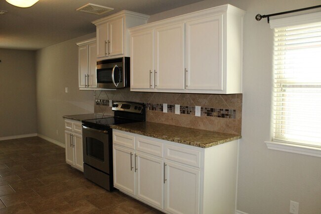 Building Photo - 5 BEDROOM, BELTON ISD