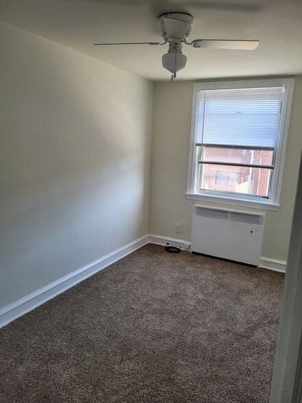 Building Photo - 7113 Castor Ave