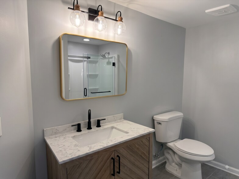 Second Bathroom - 2214 E York St