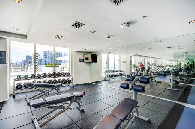 Building Photo - 4250 Biscayne Blvd