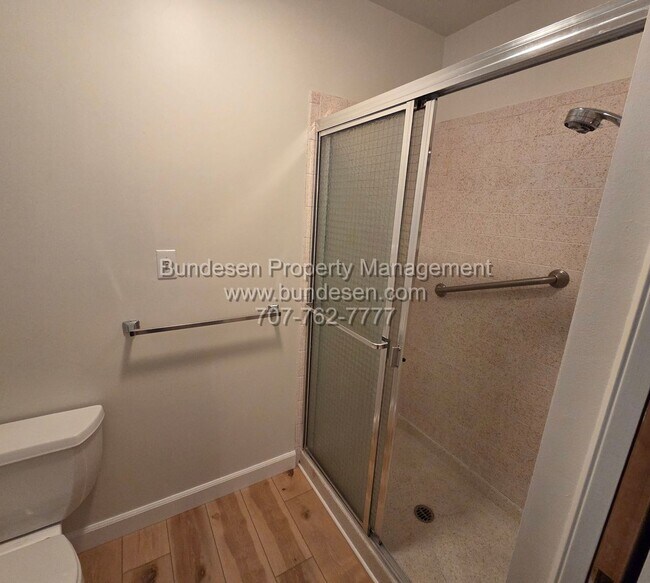 Building Photo - Beautifully updated 2015 Sq. Ft. Ranch-Style Home featuring 4BD/3BA| Brush Creek, Santa Rosa