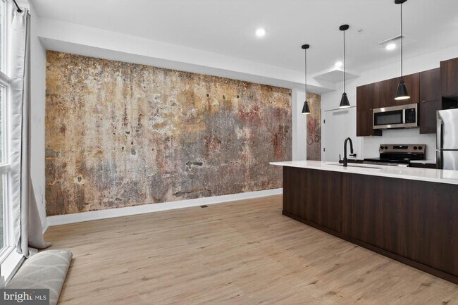 Building Photo - 59 N 2nd St