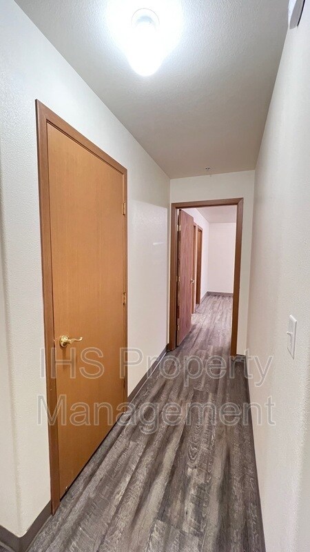 Building Photo - 6305 Chapel Hill Blvd