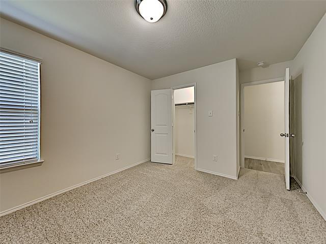 Building Photo - 6833 Woodlawn Dr