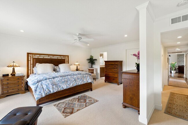 Building Photo - Luxury Golf Course Retreat in Indian Wells