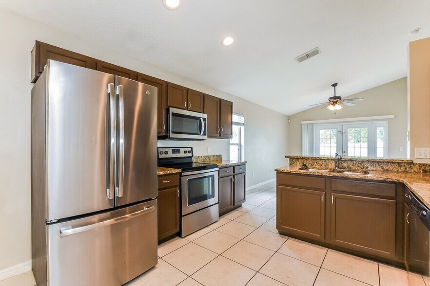 Building Photo - 11001 Siting Pl