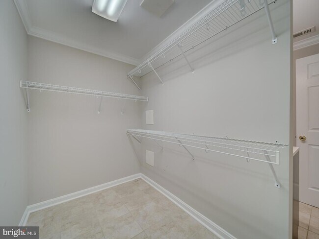 Building Photo - 6311 Hot Spring Ln