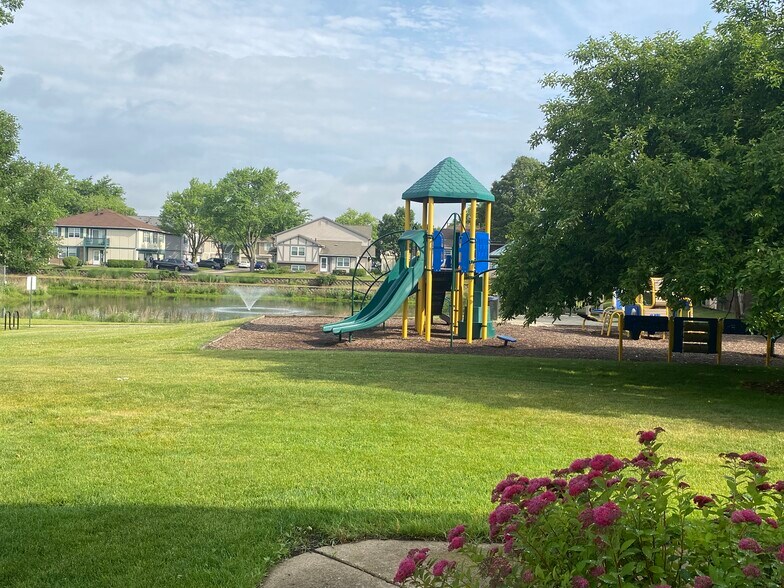 View from side walkway - 326 Plumwood Ln