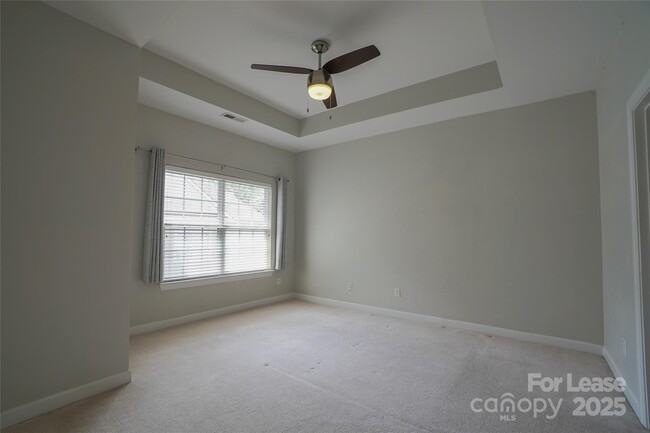 Building Photo - 15418 Jade St
