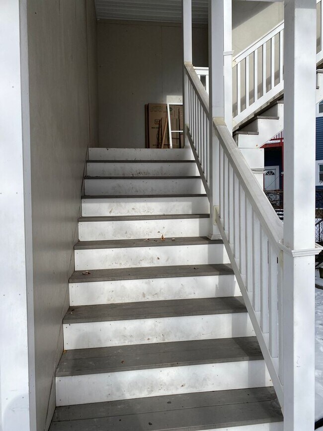 Building Photo - 406-408 Railroad Ave