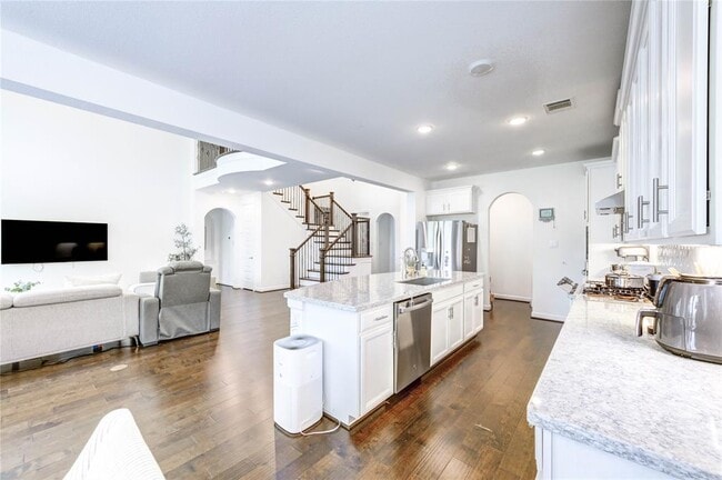 Building Photo - 4055 Woodland Meadow Dr