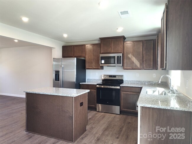 Building Photo - 8031 Sinnet Pl