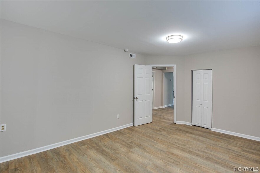 Building Photo - 2313 4th Ave