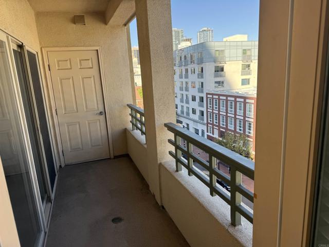 Building Photo - 330 J St