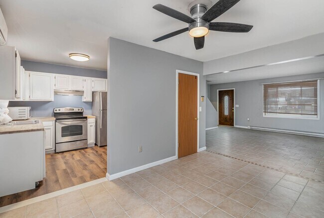 Building Photo - West Shore School District Town-Home For R...