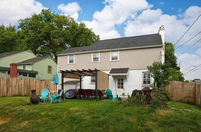 Building Photo - Home Sweet Home