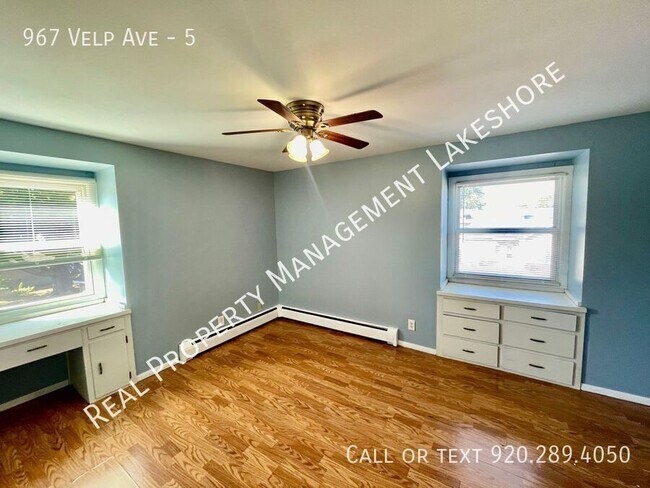 Building Photo - 967 Velp Ave