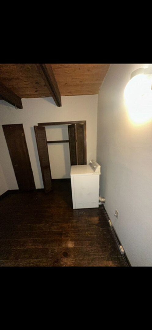 Building Photo - 400 Lindsay Rd