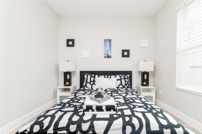 Building Photo - 5816 Little River Dr