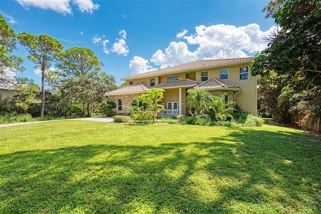 Building Photo - 1648 Bayshore Dr