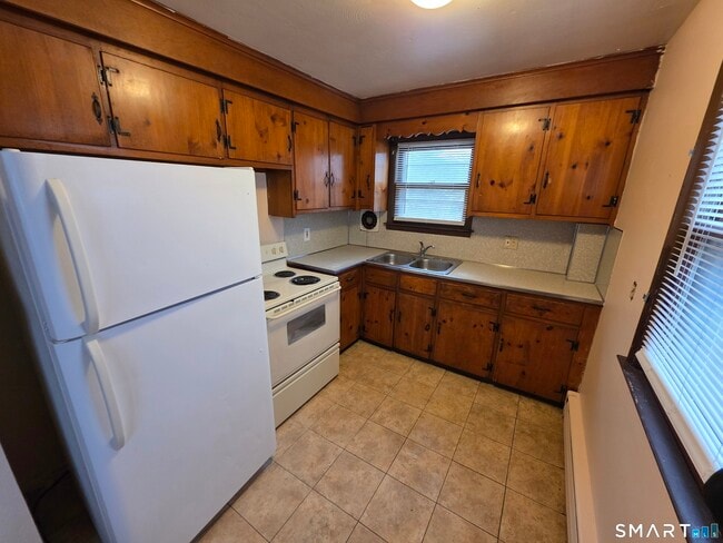 Building Photo - 62 Gravel St