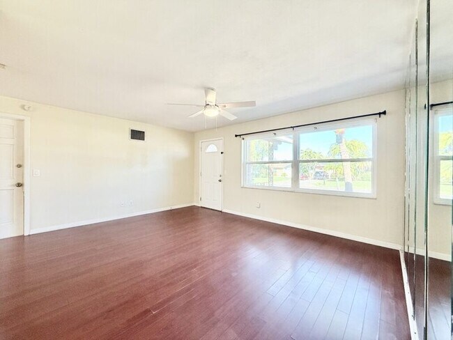 Building Photo - 13788 Montego Dr