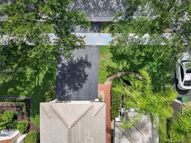 Building Photo - 1520 Seabay Rd