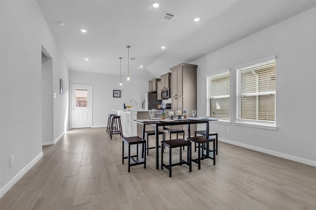 Building Photo - 25524 Prairie Clover Wy