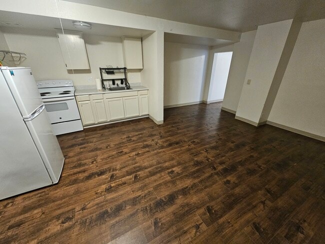 Building Photo - 3510 NE Everett St