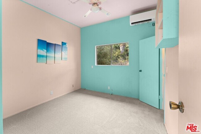 Building Photo - 2160 Lake Shore Ave