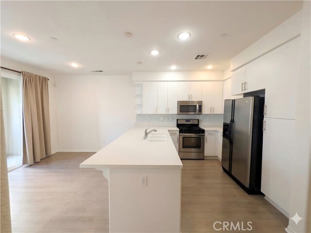 Building Photo - 17553 Water Garden Ct