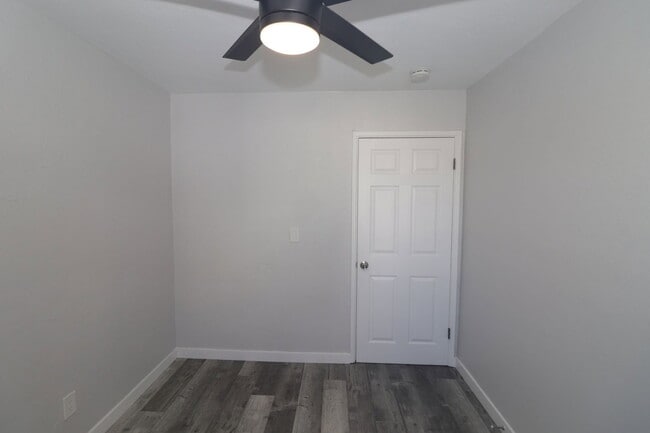 Building Photo - 4239 Swift Ave