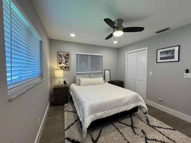 Building Photo - 108 SW 9th St