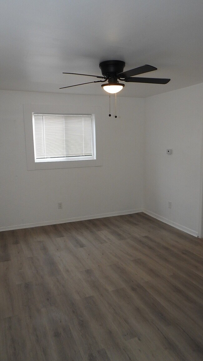 Building Photo - Cozy 1 bedroom and 1 bath Duplex located on Maier Dr in Belton